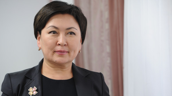 Минобразования предлагает «мягкий вариант» переноса начала и окончания учебы в школах – начать 10 сентября, а завершить 30 мая