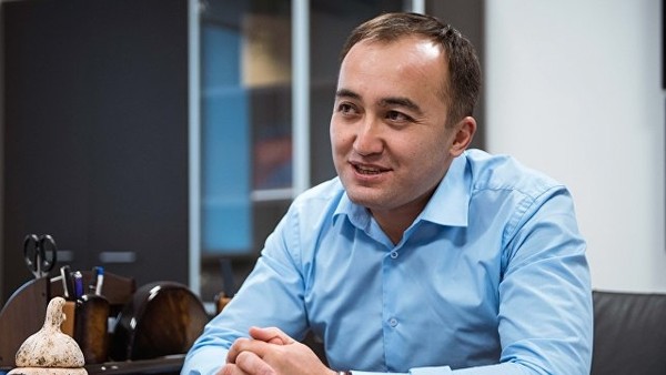 Рубрика «Известные выпускники» пополнилась информацией об образовании более 100 популярных людей Кыргызстана
