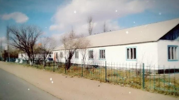 В десятом классе кочкорской школы учится всего один ученик, ему преподают несколько учителей