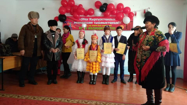Алайда патриоттук сынак өтүп, 9 окуучу облустук турга жолдомо алышты (сүрөт, видео)