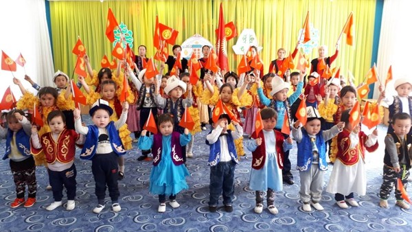 Бишкектеги №109 бала бакчада Ак калпак күнү белгиленди