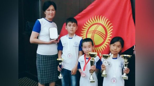 Дубайдагы менталдык арифметика боюнча эл аралык олимпиадада жумгалдык окуучулар алдыңкы орундарды алышты
