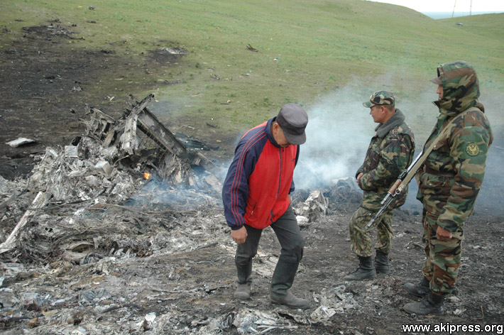 Крушение американского самолета в Кыргызстане (15)