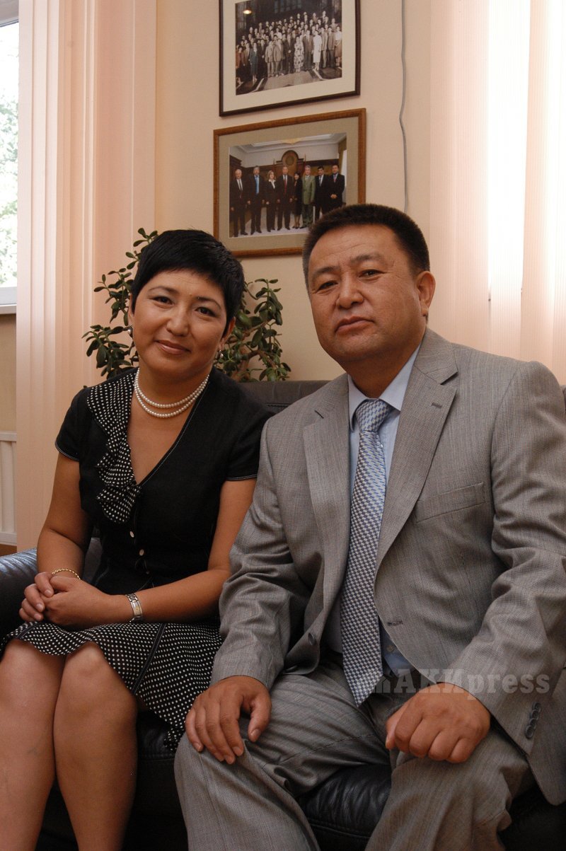 Чыныбай Турсунбеков с супругой