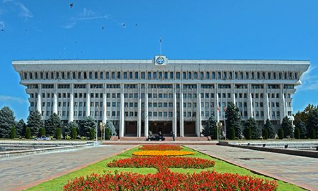 Какое государство мы строим: кто главнее в Кыргызстане - Президент или Премьер-министр?