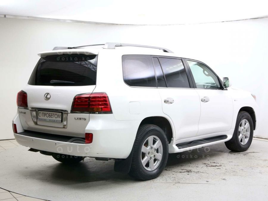 Lexus LX 570 2010