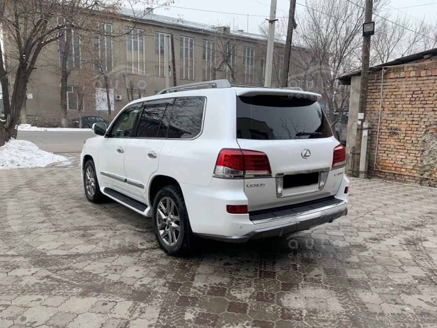 Lexus LX 570 2012 Р±РµР»С‹Р№