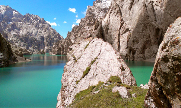 Daily Mail включил Кыргызстан в список красивых мест в мире, куда еще не добрались толпы туристов — Экология АКИpress