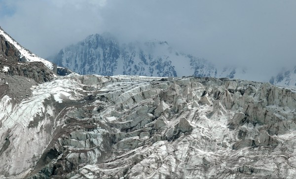 Засекречены ли данные о ледниках Кыргызстана, рассказали в Госагентстве по охране окружающей среды — Экология АКИpress