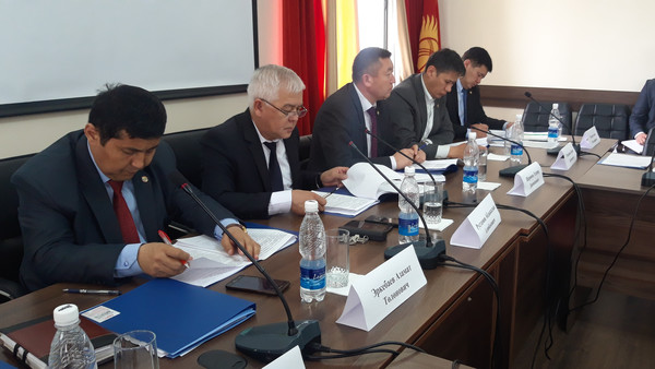 Ряду руководителей и главным бухгалтерам лесных хозяйств Кыргызстана объявлены выговоры и предупреждения — Экология АКИpress